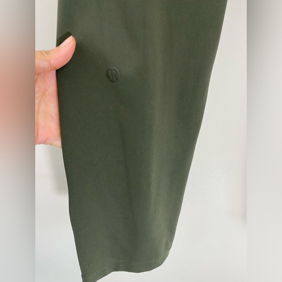 Lululemon Women’s Size 4 On the Fly 7/8 Pant Woven Dark Olive - Picture 10 of 14